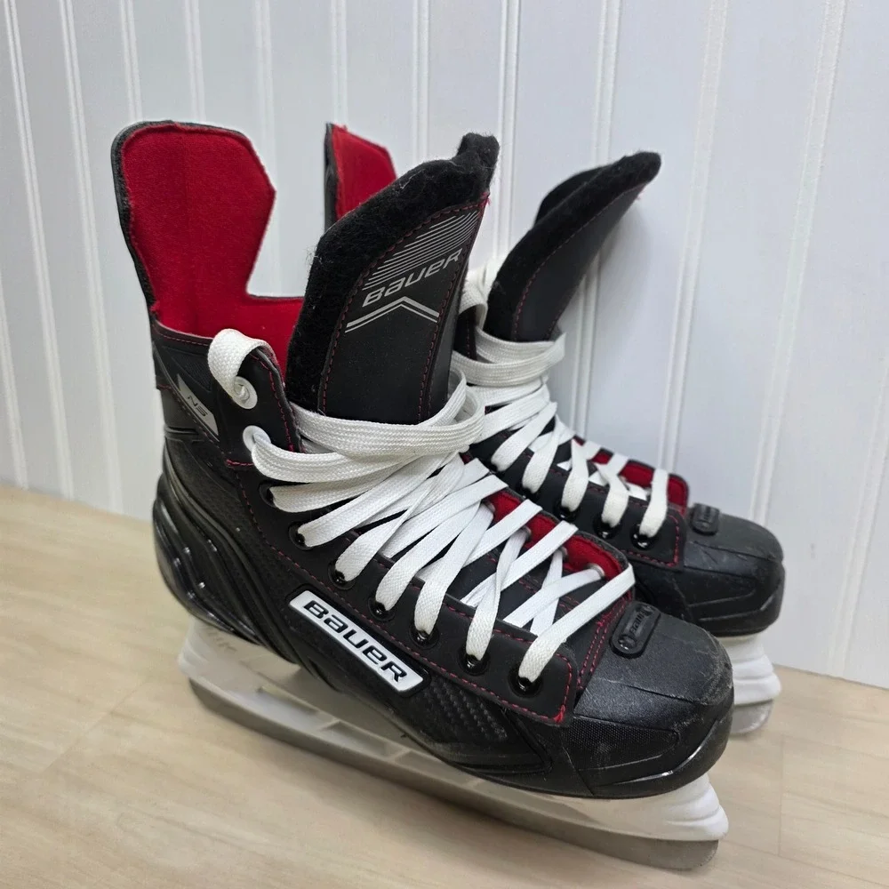 Bauer NS Junior Ice Hockey Skates Black Red Tuuk Lightspeed Pro II Size 4